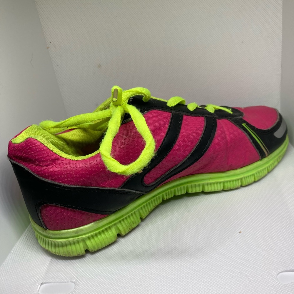 Ladies athletic sneakers - Picture 2 of 6